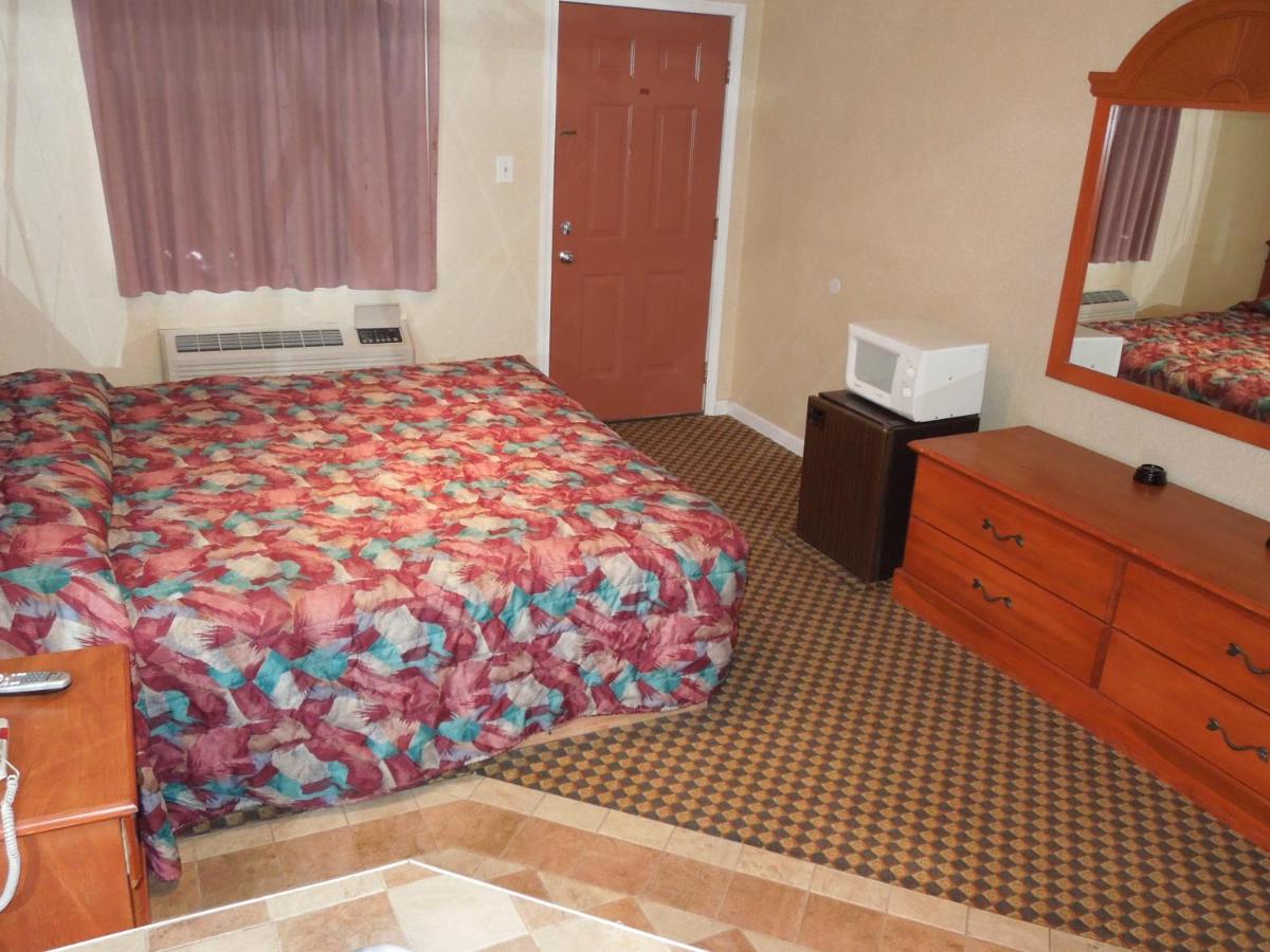 Popular attractions Area Nearby Property